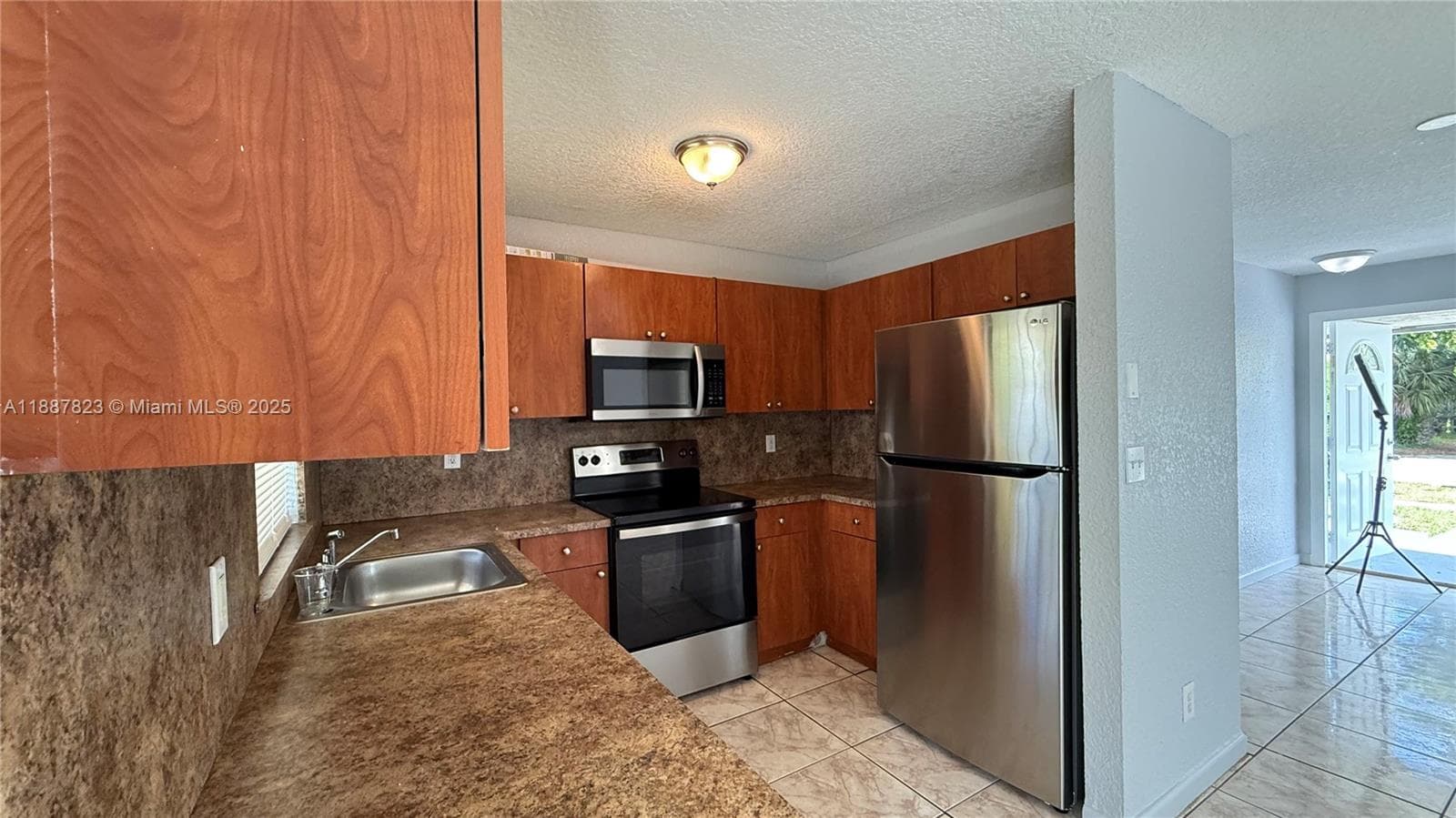2740 NW 9th St #1 photo 12