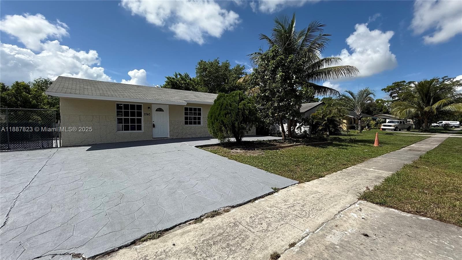 2740 NW 9th St #1 photo 1