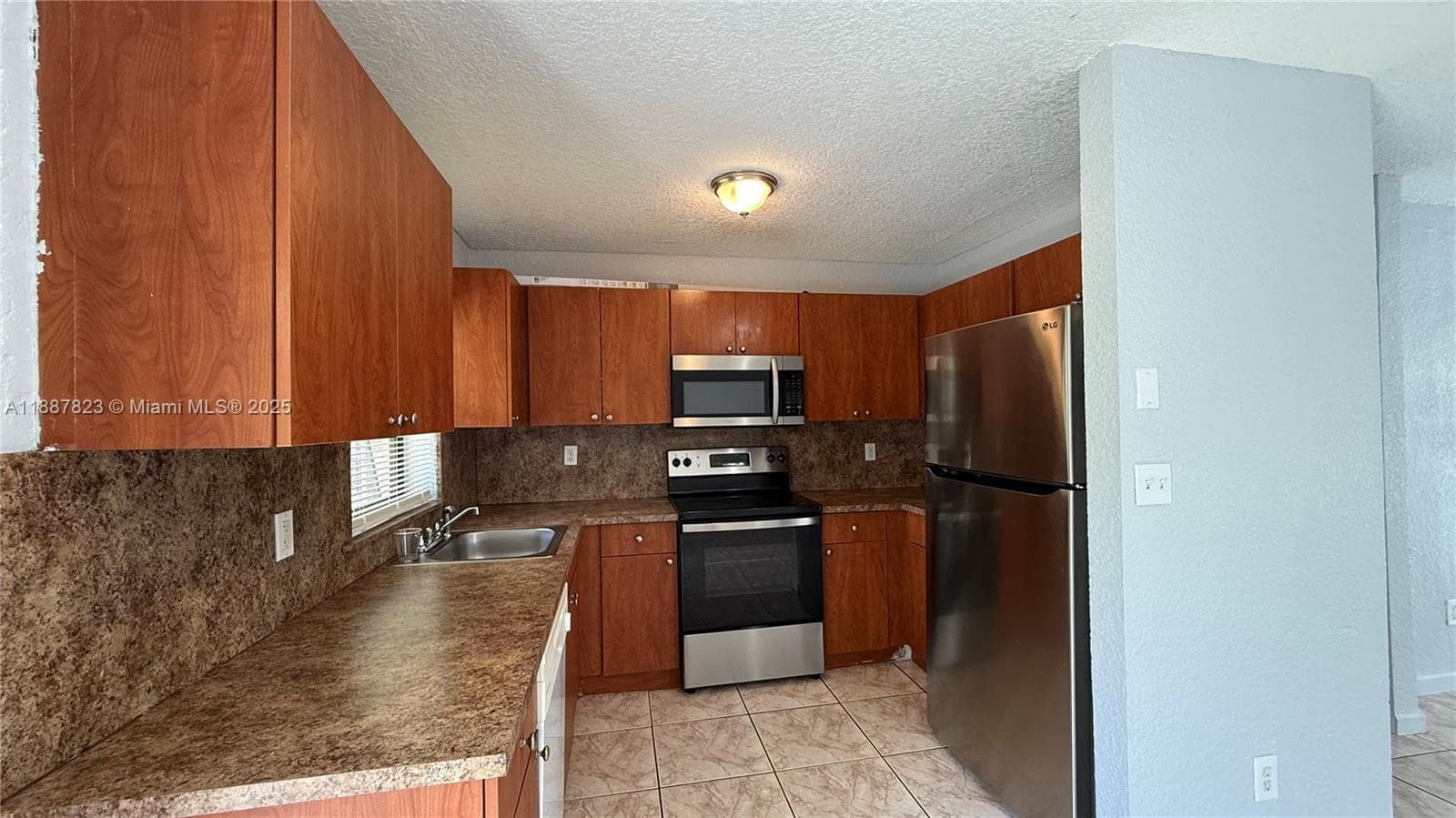 2740 NW 9th St #1 photo 10