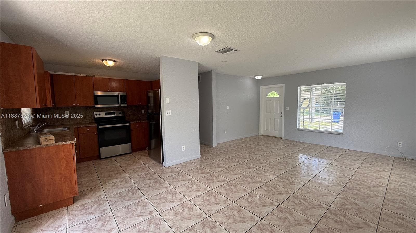 2740 NW 9th St #1 photo 8
