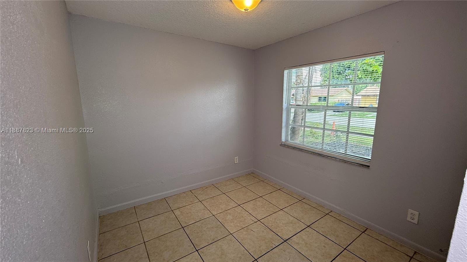 2740 NW 9th St #1 photo 21