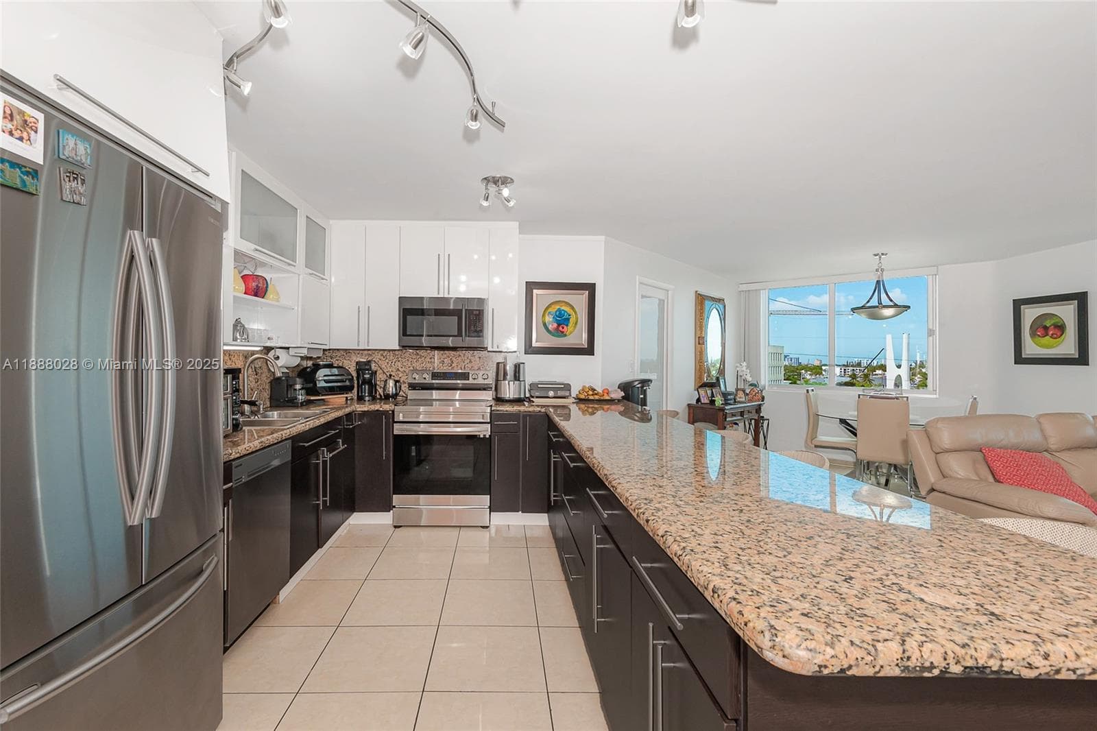 Burleigh House · #625 in Miami Beach - Photo 17