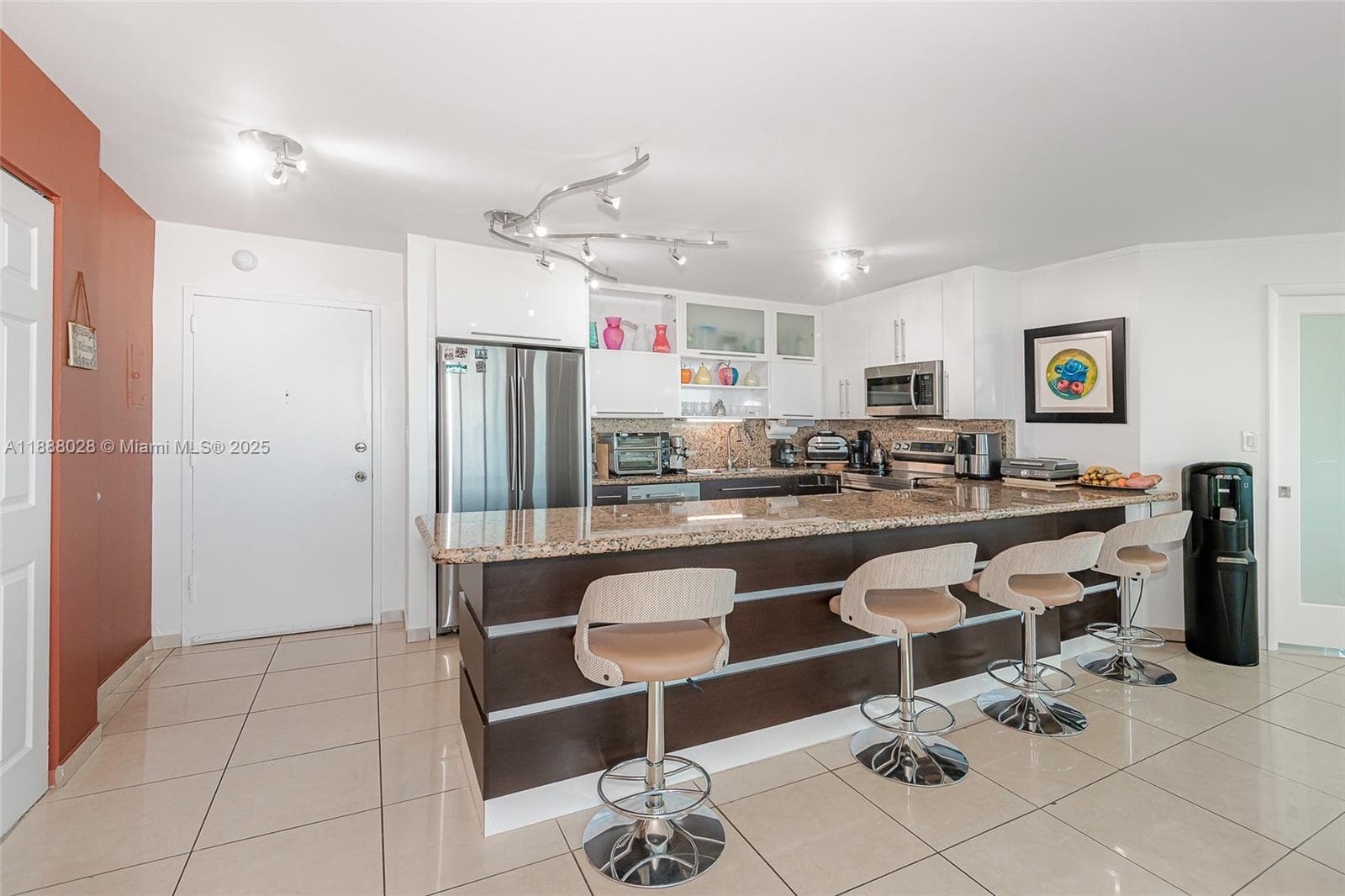 Burleigh House · #625 in Miami Beach - Photo 12