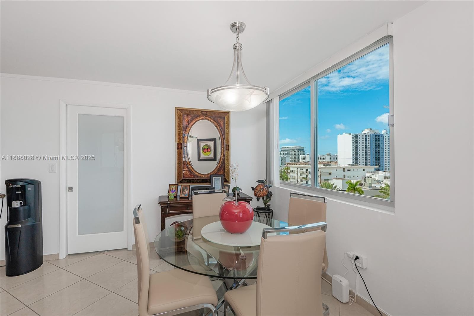 Burleigh House · #625 in Miami Beach - Photo 10