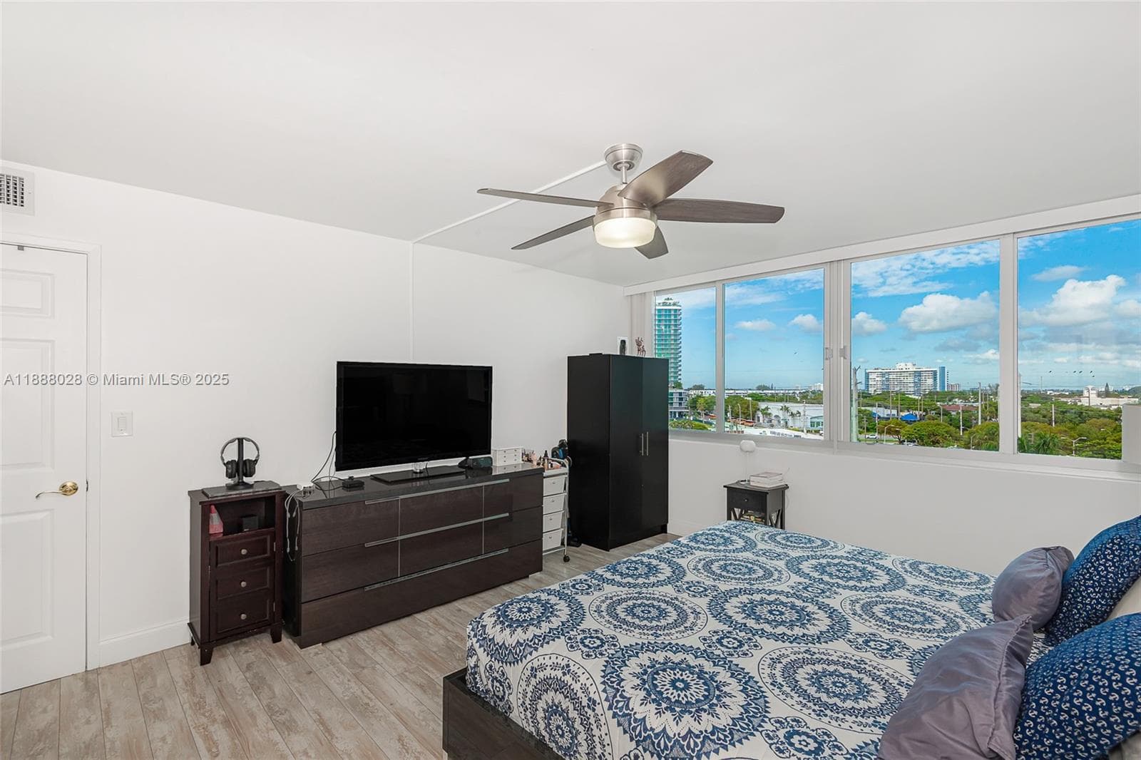 Burleigh House · #625 in Miami Beach - Photo 19