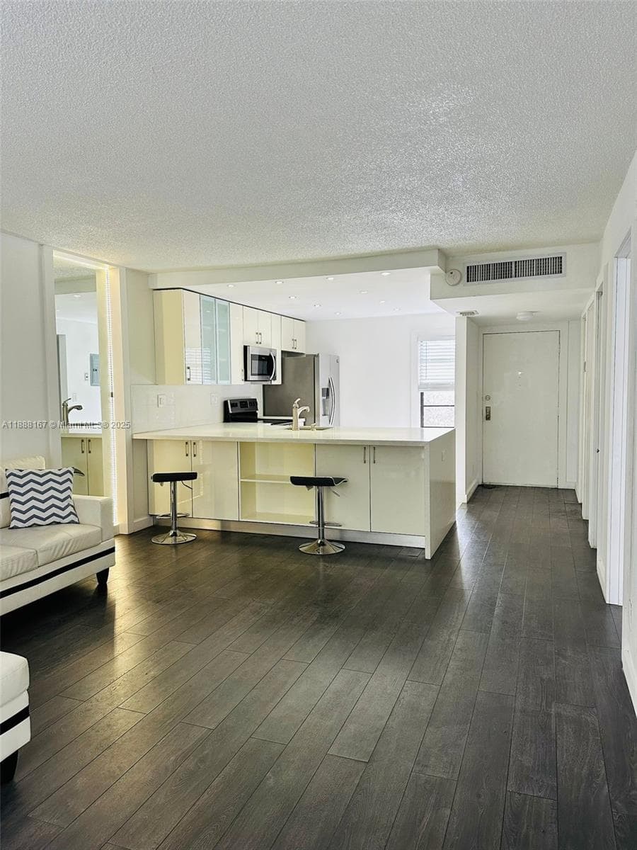 BISCAYA IV CONDO · #414 in Aventura - Photo 1