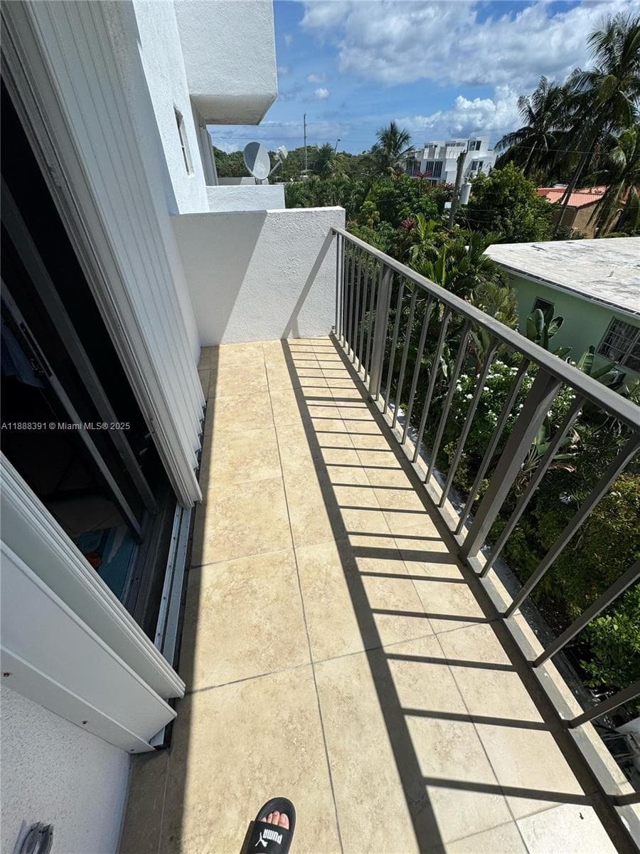 Abbott By the Sea · #402 in Miami Beach - Photo 29