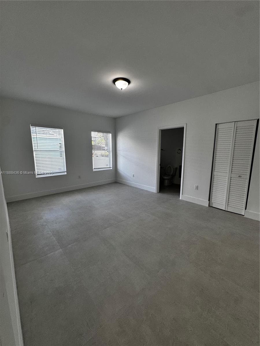 2541 NW 9th St #0 photo 12