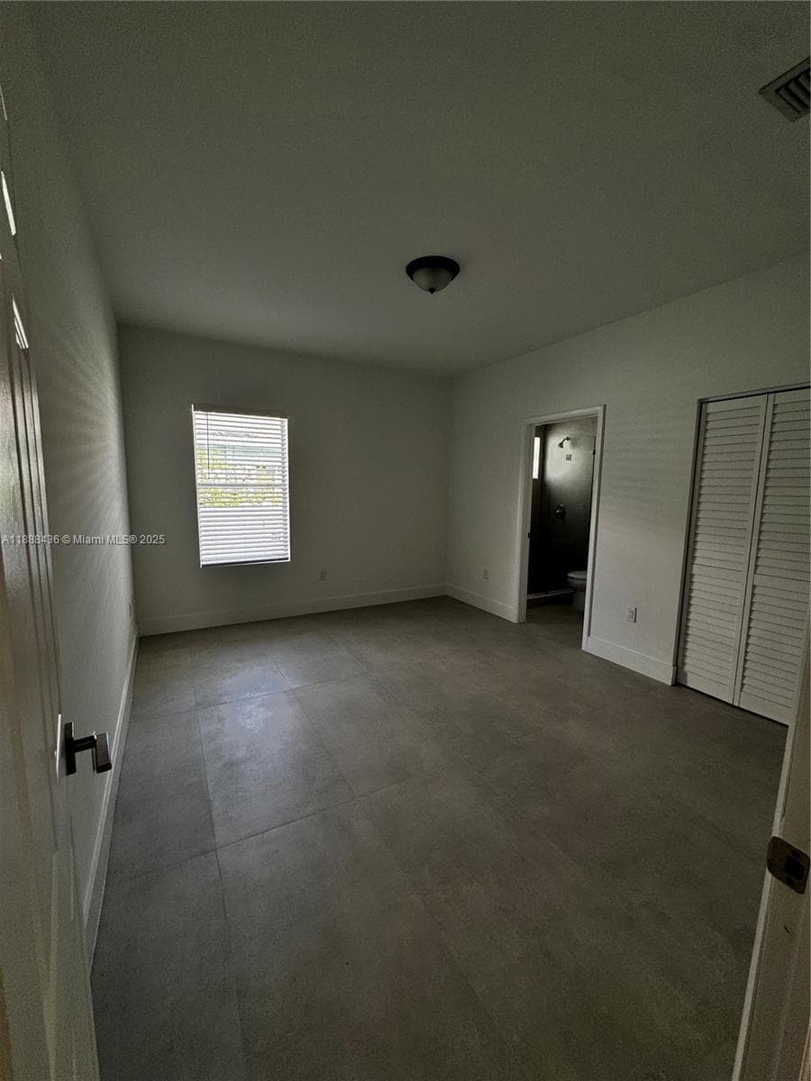 2541 NW 9th St #0 photo 7