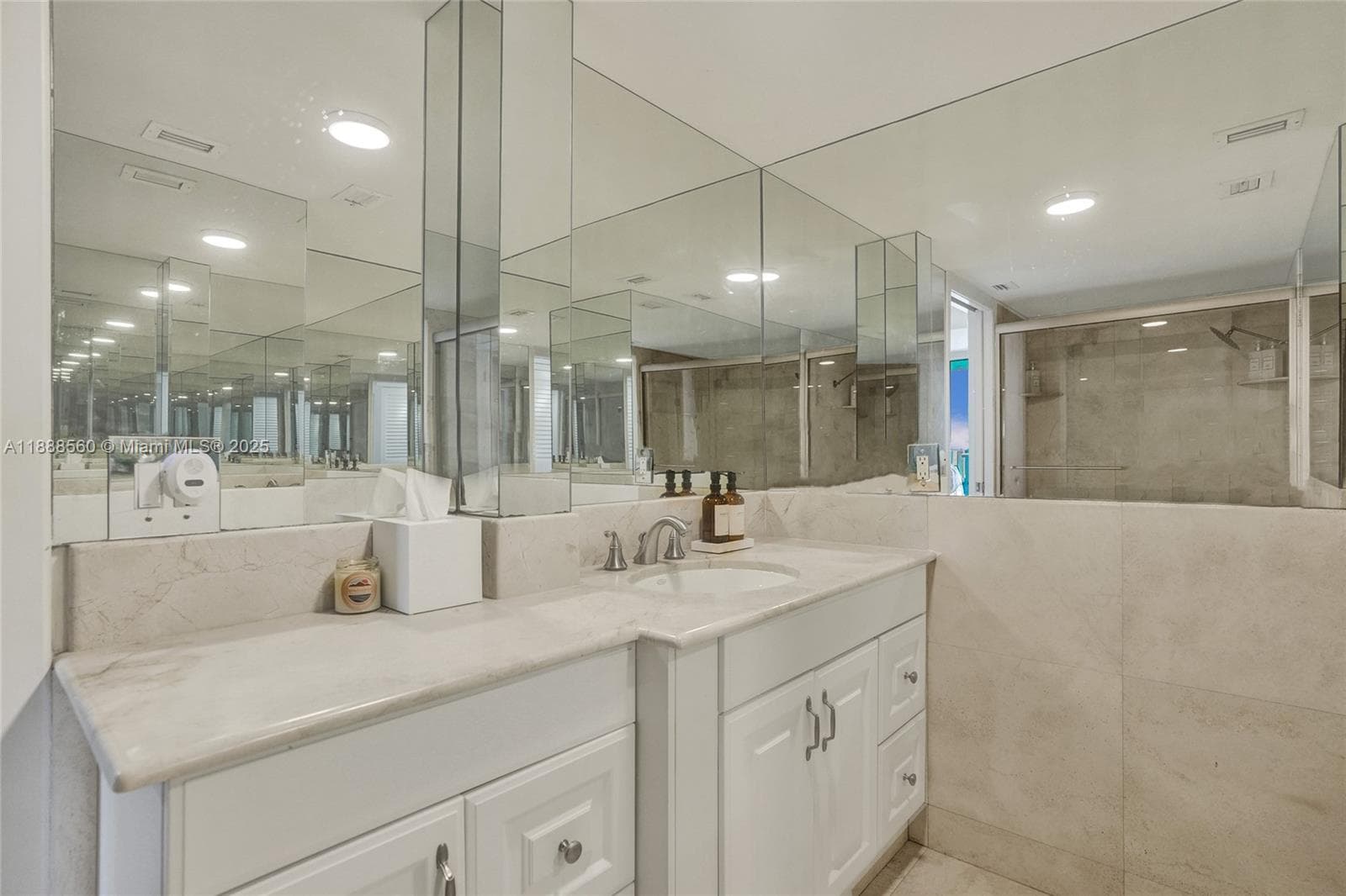 10000 PLAZA CONDO-SOUTH T · #PH23 in Bay Harbor Islands - Photo 16
