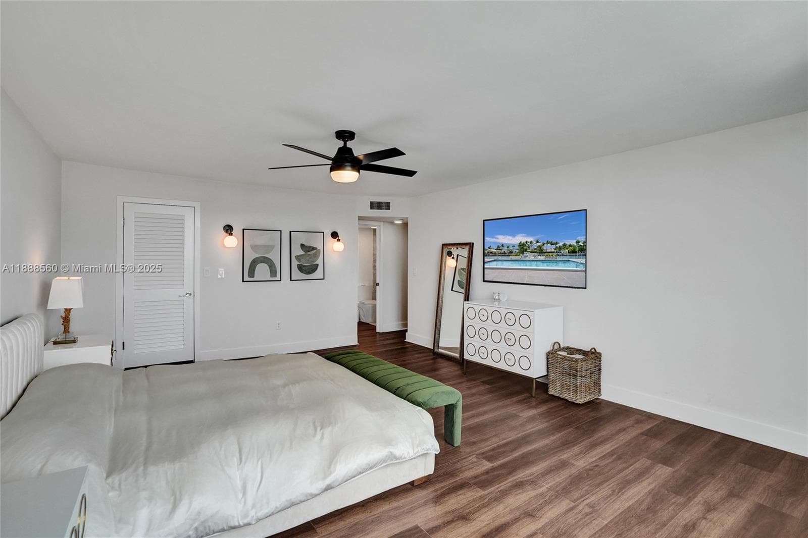 10000 PLAZA CONDO-SOUTH T · #PH23 in Bay Harbor Islands - Photo 7