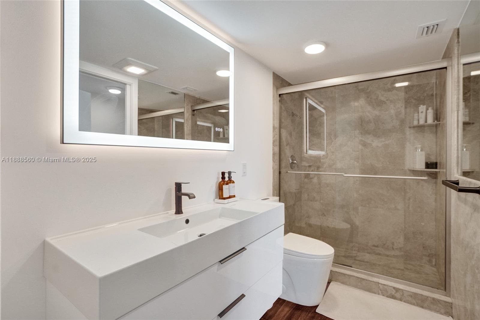 10000 PLAZA CONDO-SOUTH T · #PH23 in Bay Harbor Islands - Photo 9