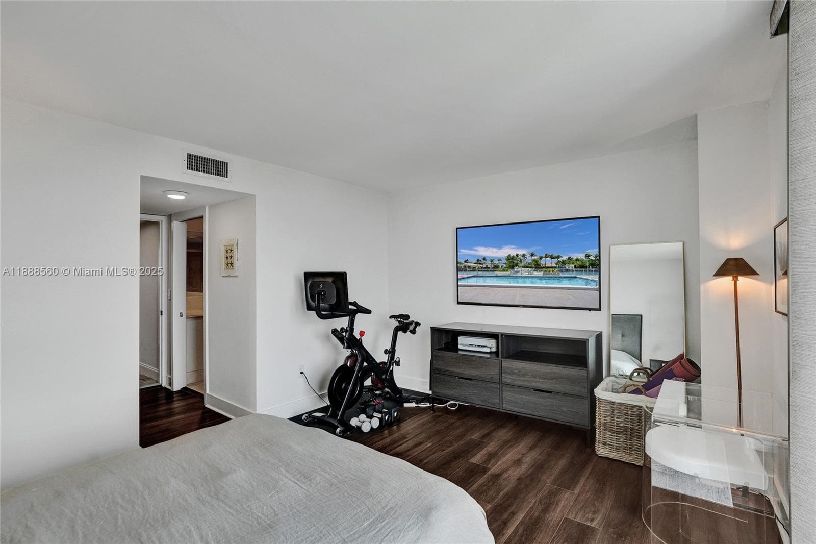 10000 PLAZA CONDO-SOUTH T · #PH23 in Bay Harbor Islands - Photo 14