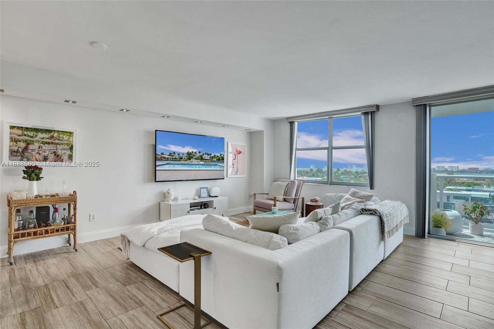 10000 PLAZA CONDO-SOUTH T · #PH23 in Bay Harbor Islands - Photo 31