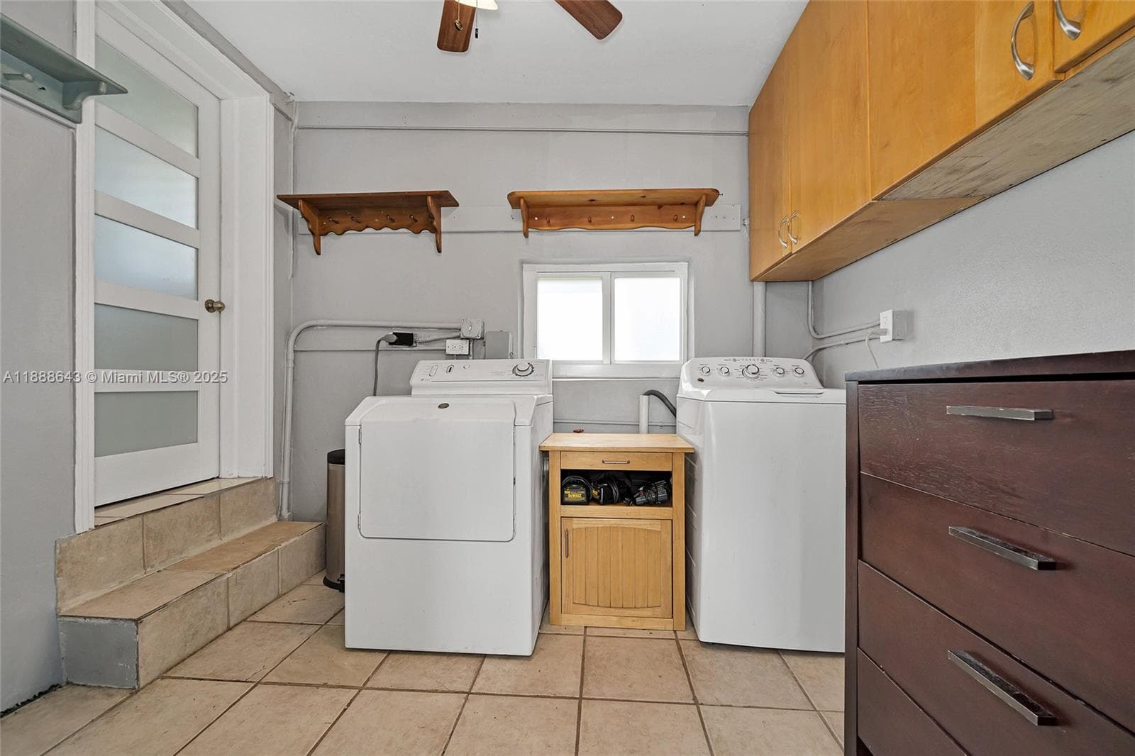 824 NE 17th Ct photo 12