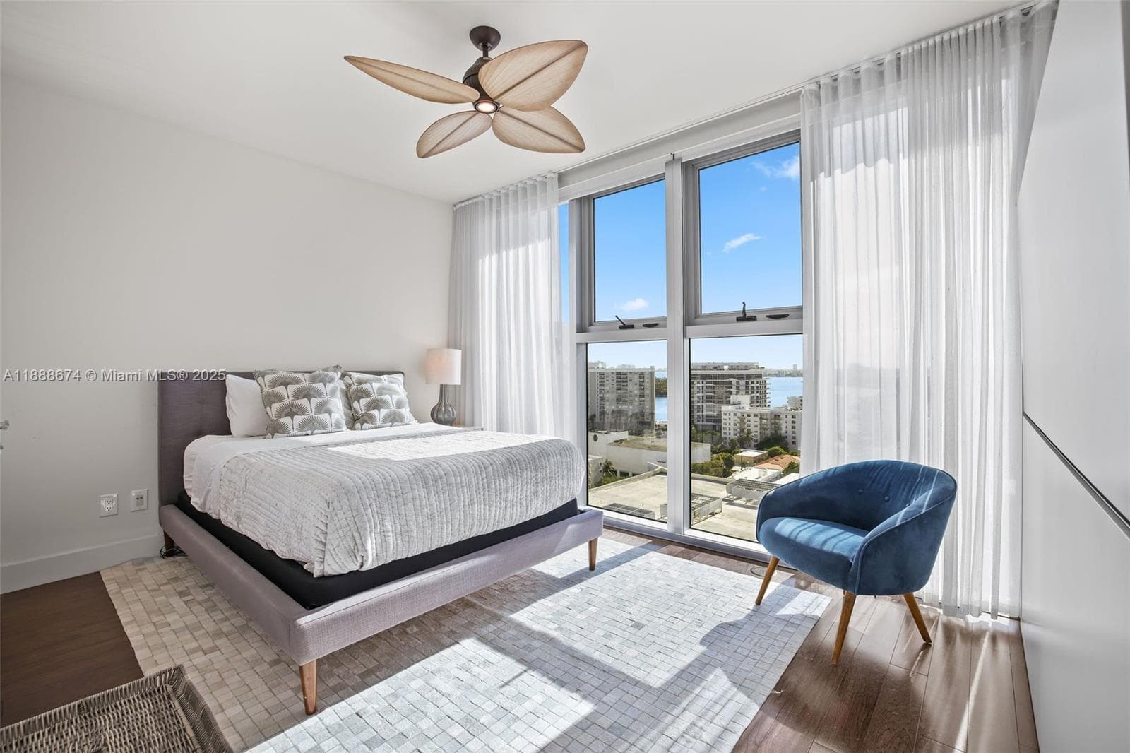 Carillon Miami Beach · #1610 in Miami Beach - Photo 12