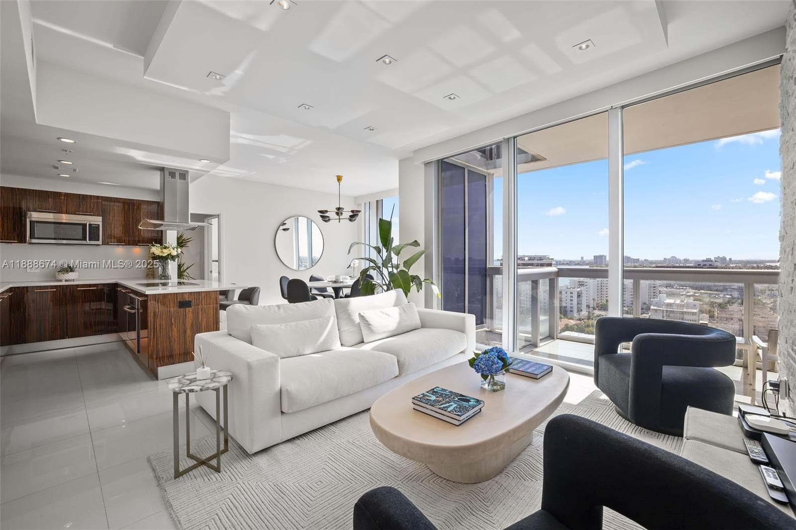 Carillon Miami Beach · #1610 in Miami Beach - Photo 1