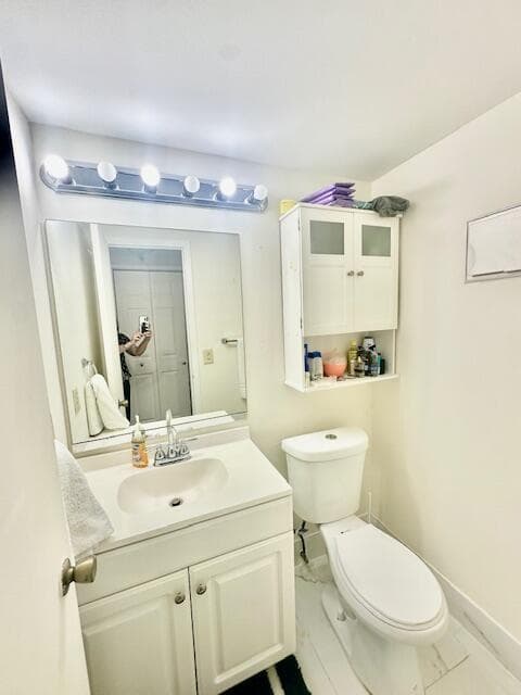 1/2 Bathroom