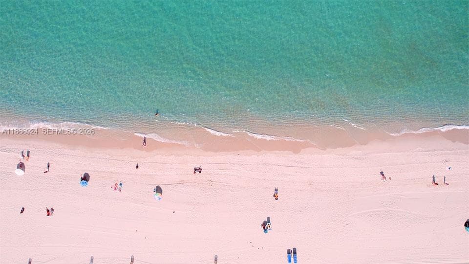 THE COLLINS CONDO · #1512 in Miami Beach - Photo 1