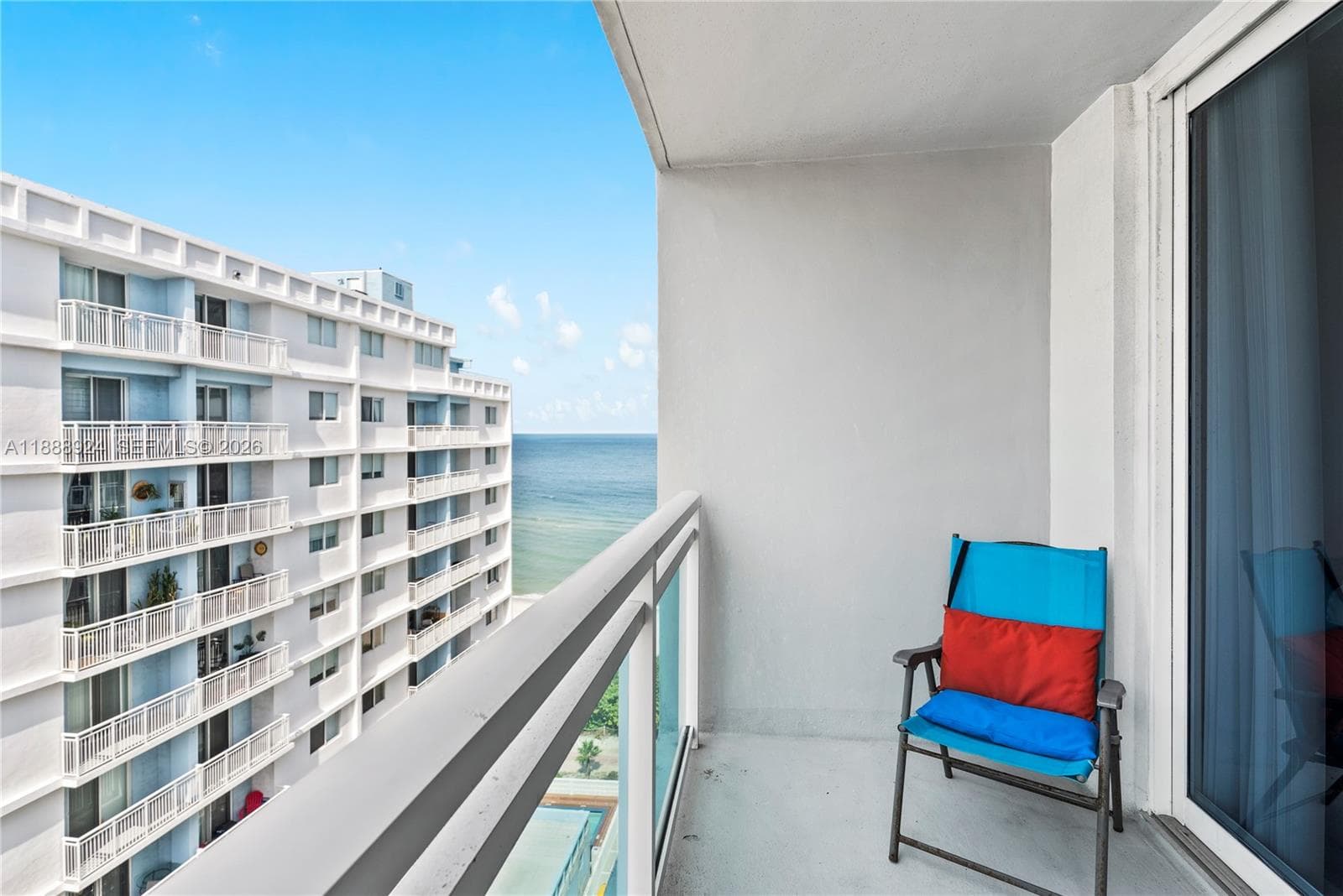 THE COLLINS CONDO · #1512 in Miami Beach - Photo 4