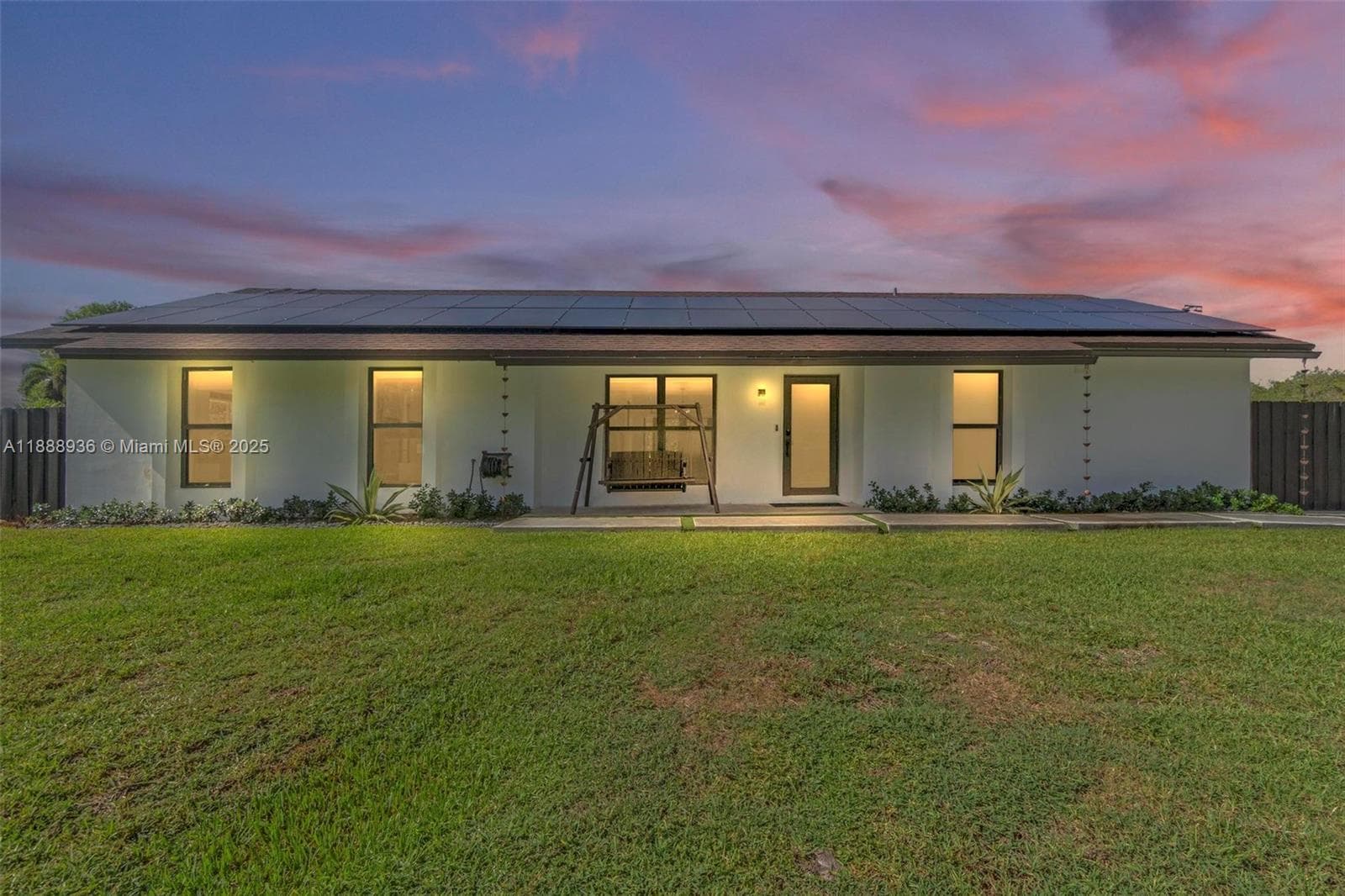 8840 SW 181st Ter photo 2