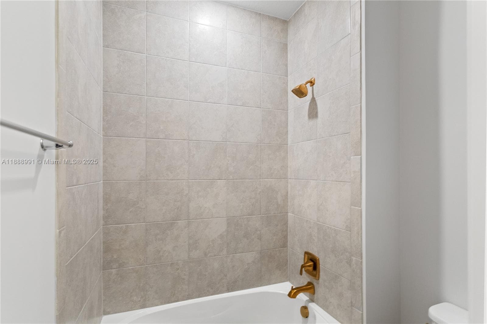 4022 Large Leaf Ln photo 27