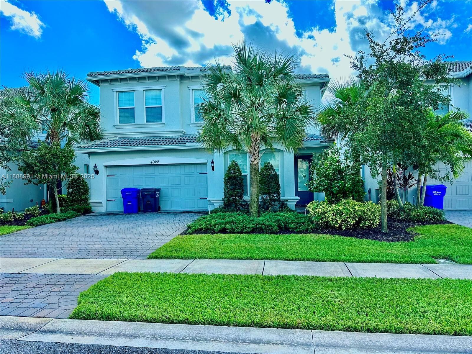 4022 Large Leaf Ln photo 1