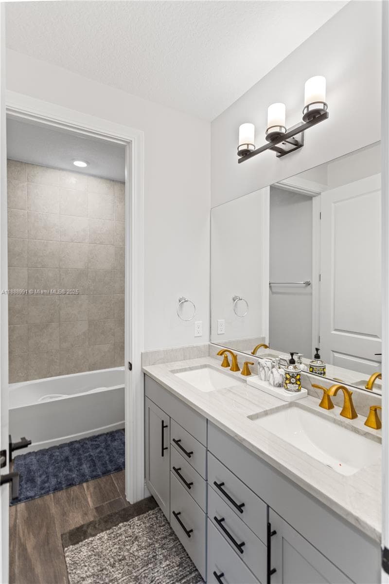 4022 Large Leaf Ln photo 28