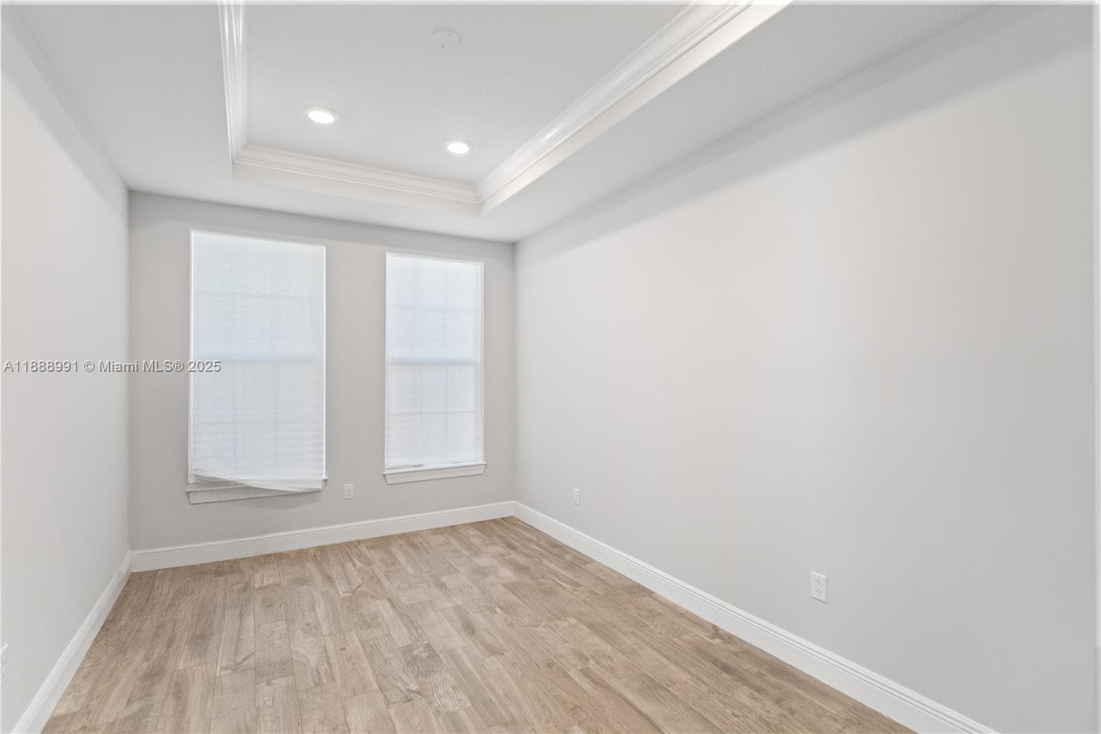 4022 Large Leaf Ln photo 48