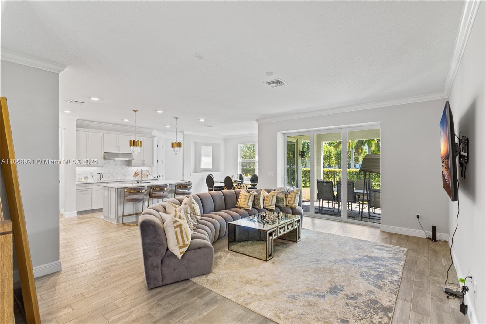 4022 Large Leaf Ln photo 8