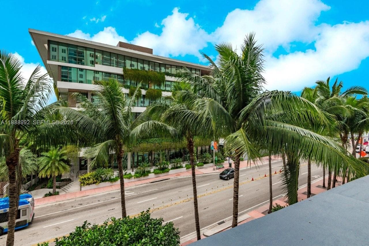 Roney Palace · #333 in Miami Beach - Photo 28
