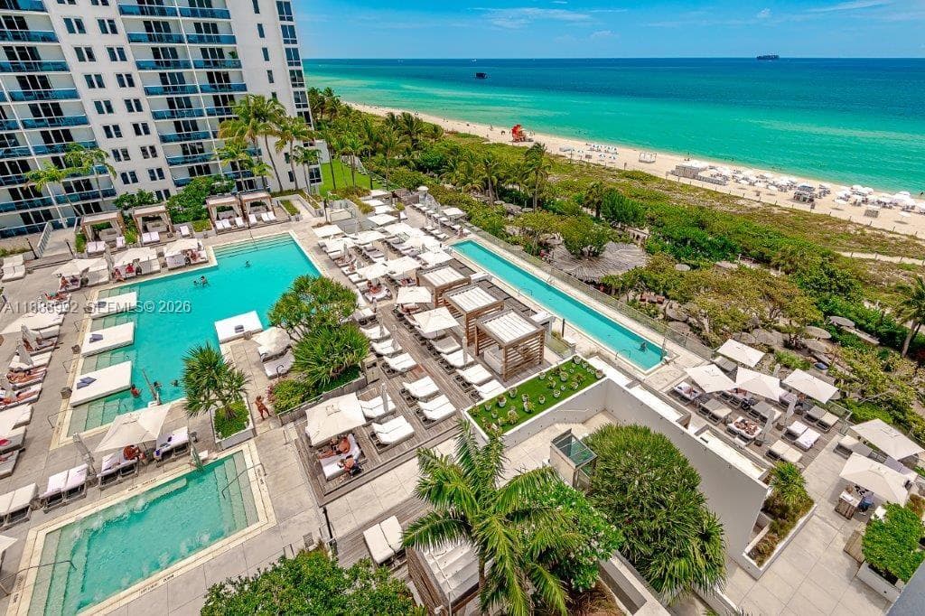 Roney Palace · #333 in Miami Beach - Photo 34