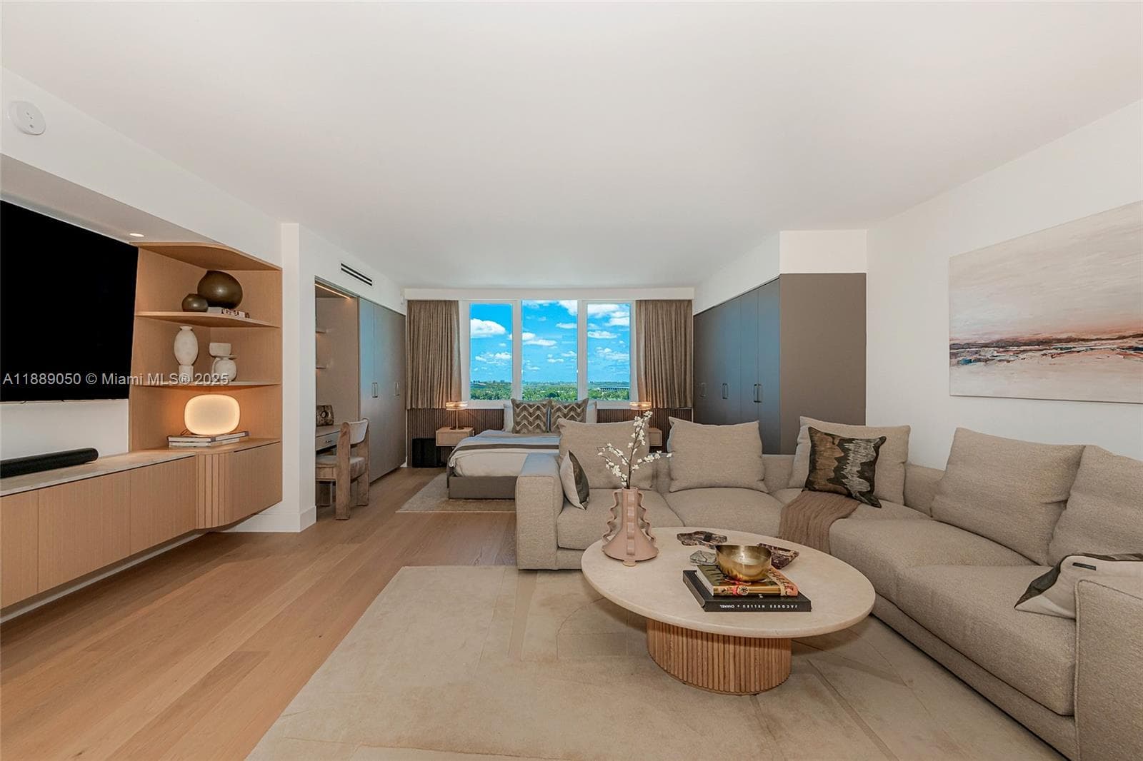 Roney Palace · #1527 in Miami Beach - Photo 2