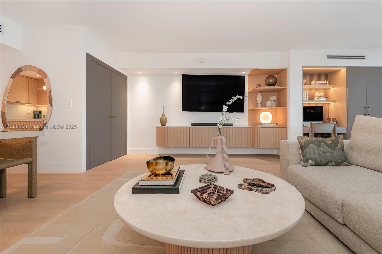 Roney Palace · #1527 in Miami Beach - Photo 16