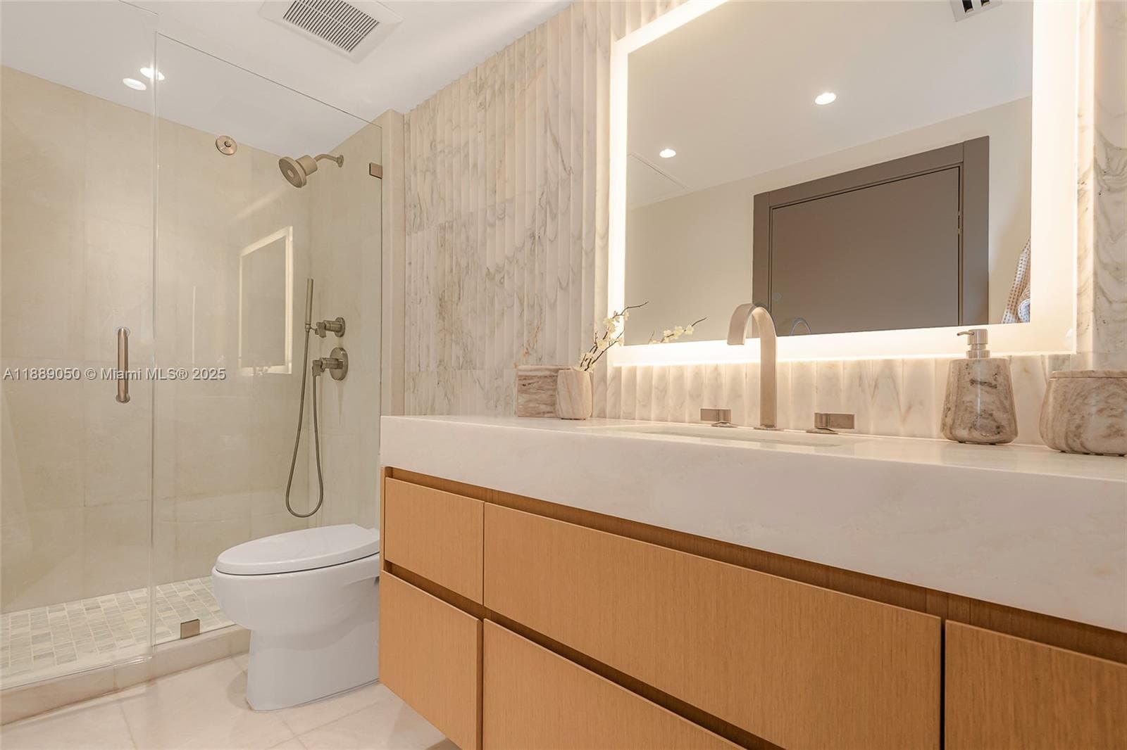 Roney Palace · #1527 in Miami Beach - Photo 29