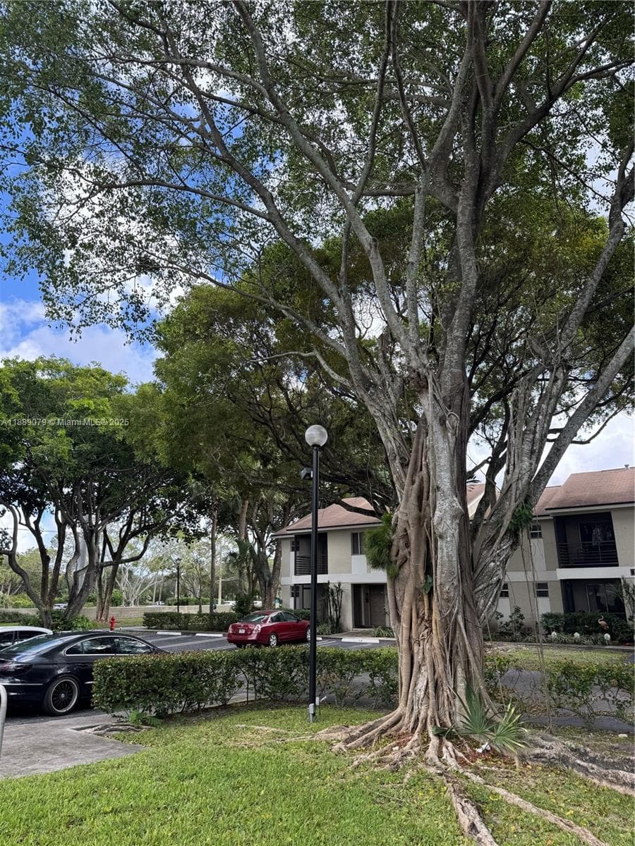 GARDENS NORTH FOUR CONDO · #101 in Pompano Beach - Photo 4