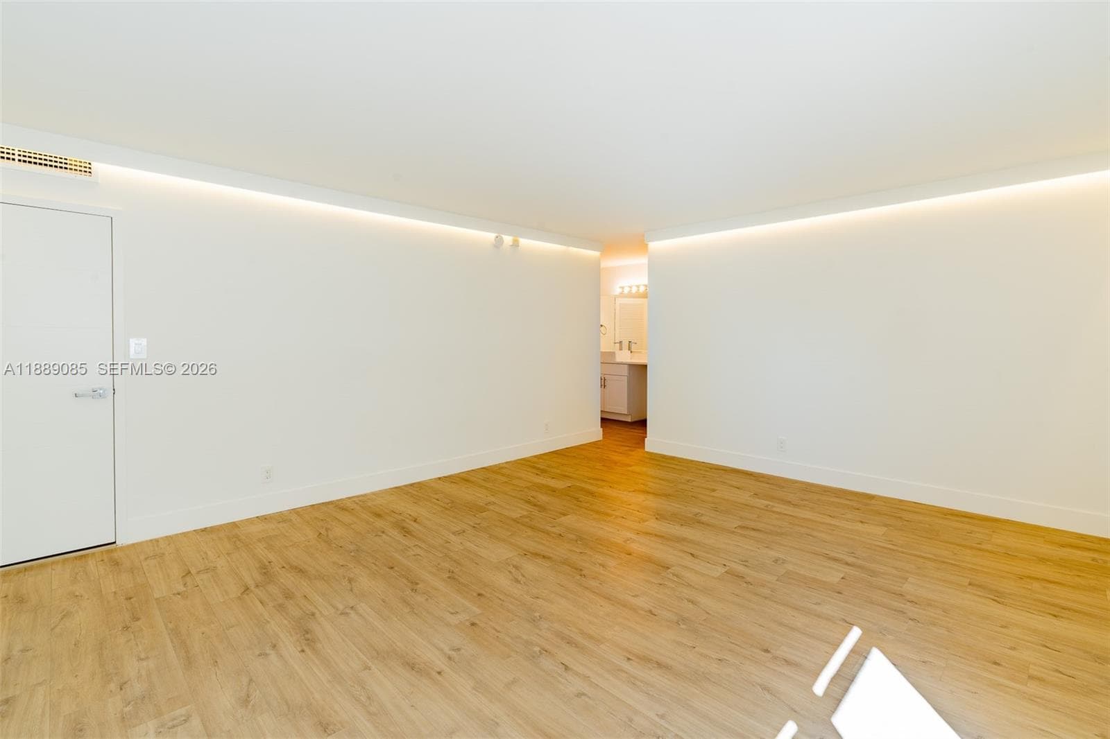 PARKER PLAZA CONDO ESTATE · #1127 in Hallandale Beach - Photo 17