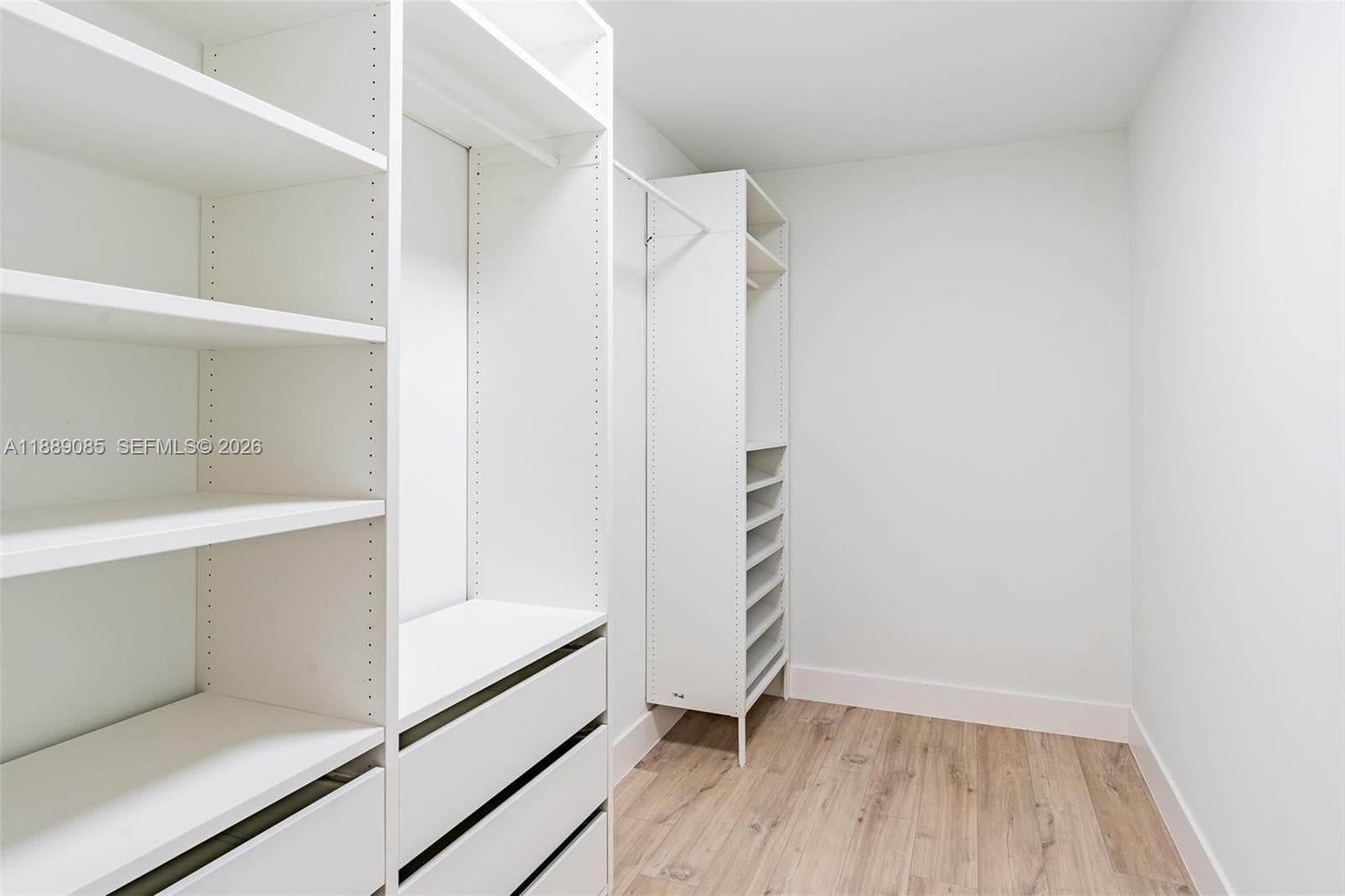 PARKER PLAZA CONDO ESTATE · #1127 in Hallandale Beach - Photo 20