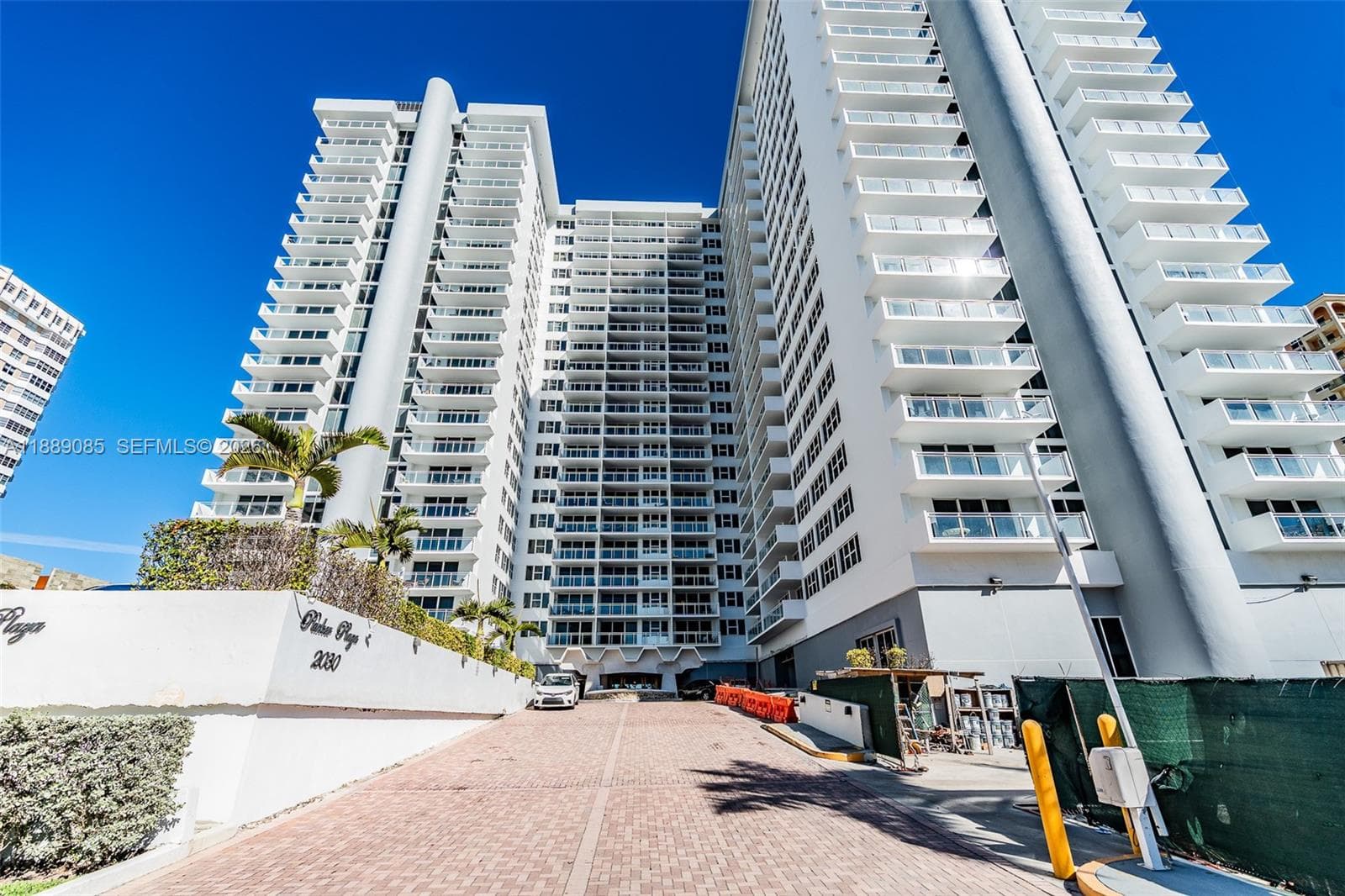 PARKER PLAZA CONDO ESTATE · #1127 in Hallandale Beach - Photo 38