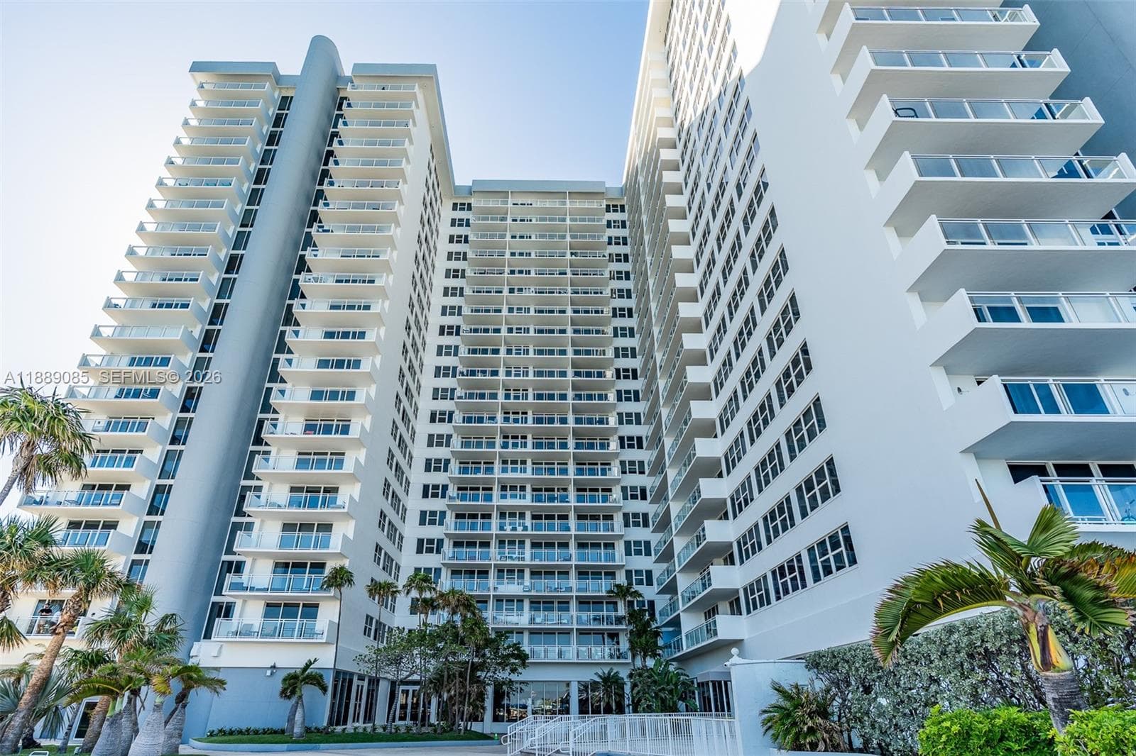 PARKER PLAZA CONDO ESTATE · #1127 in Hallandale Beach - Photo 33