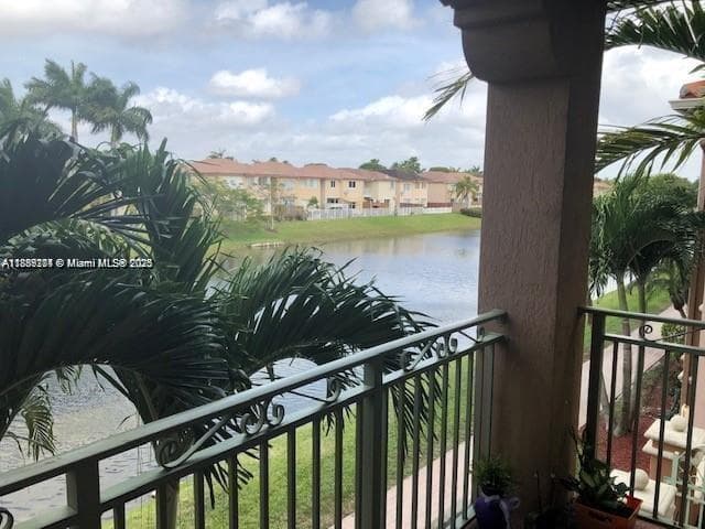 THE COURTS AT DORAL ISLES · #728 in Doral - Photo 2