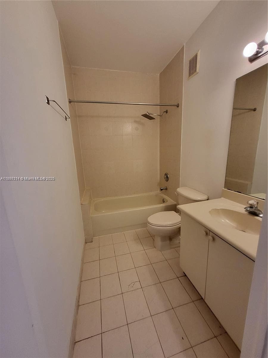 THE COURTS AT DORAL ISLES · #728 in Doral - Photo 14