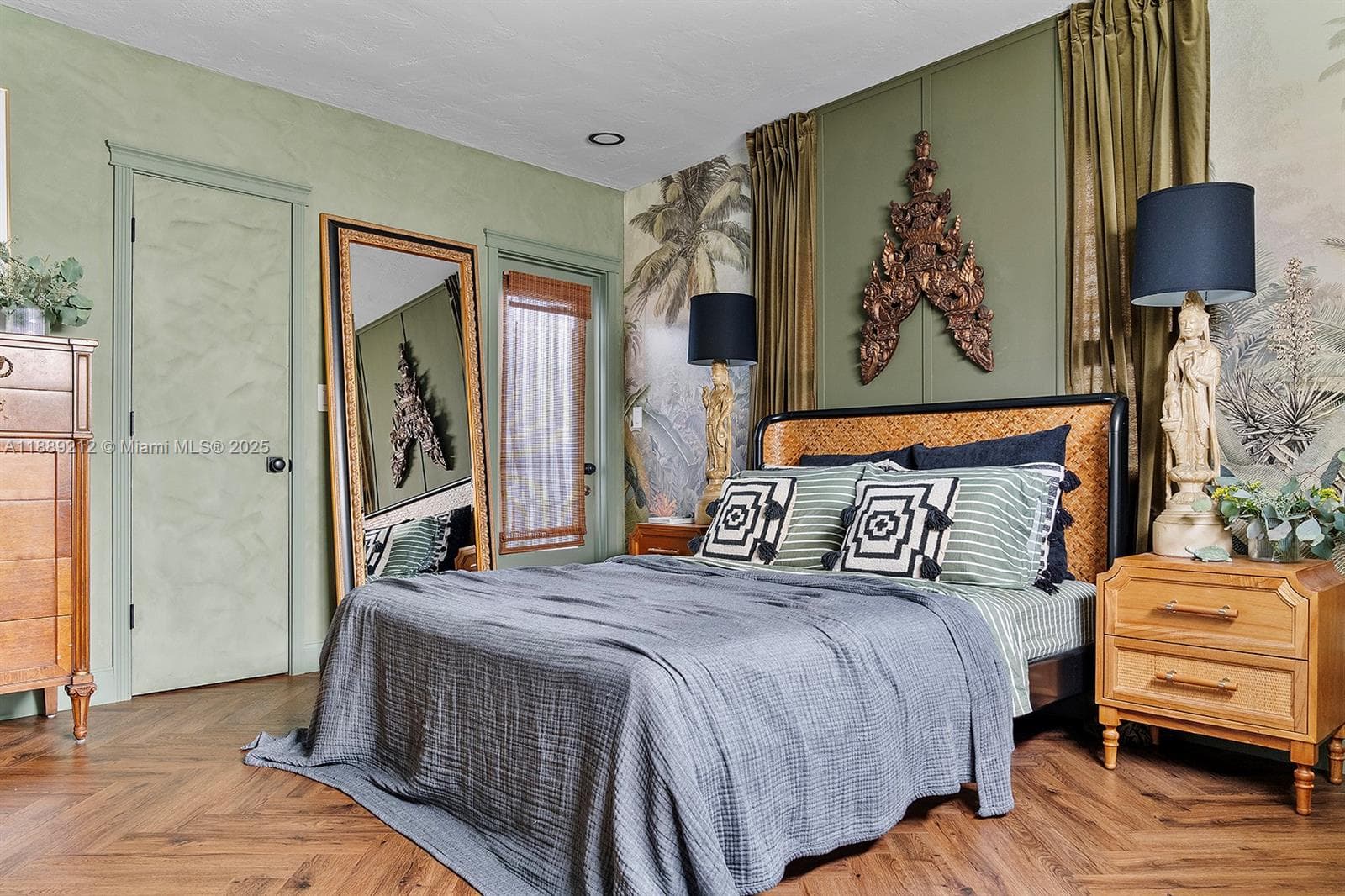 Pinetree Manor · #4 in Miami Beach - Photo 17