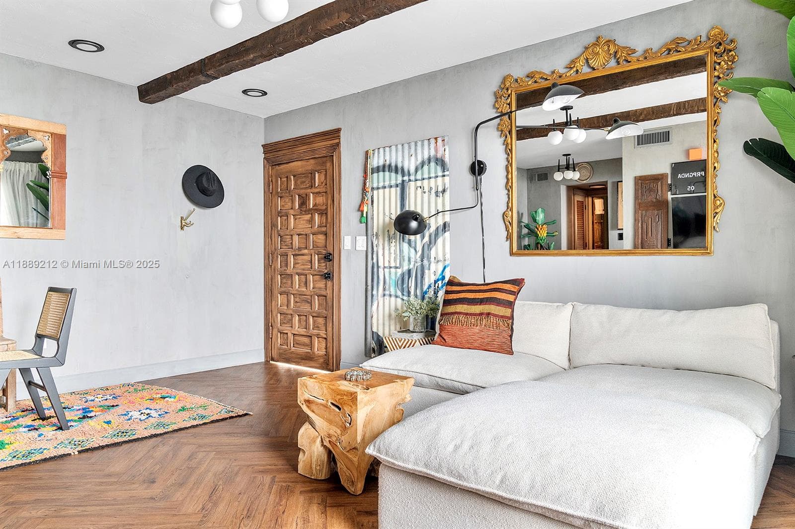 Pinetree Manor · #4 in Miami Beach - Photo 9
