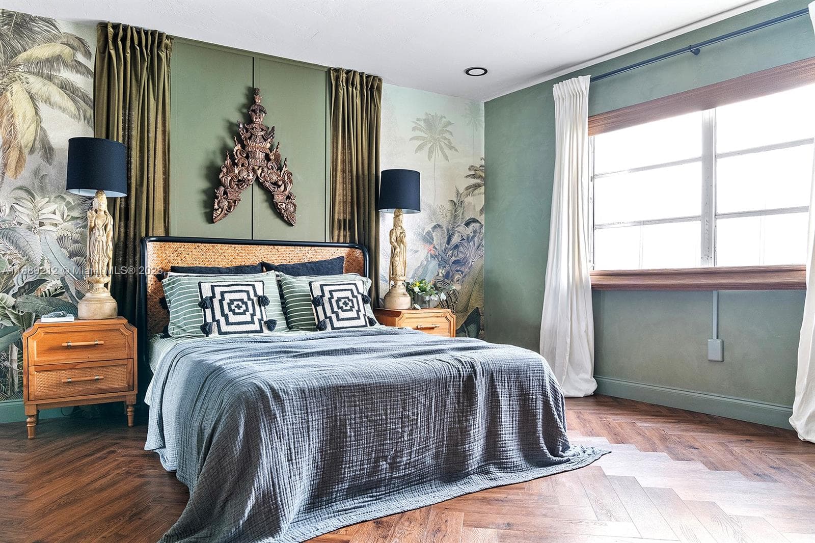 Pinetree Manor · #4 in Miami Beach - Photo 18