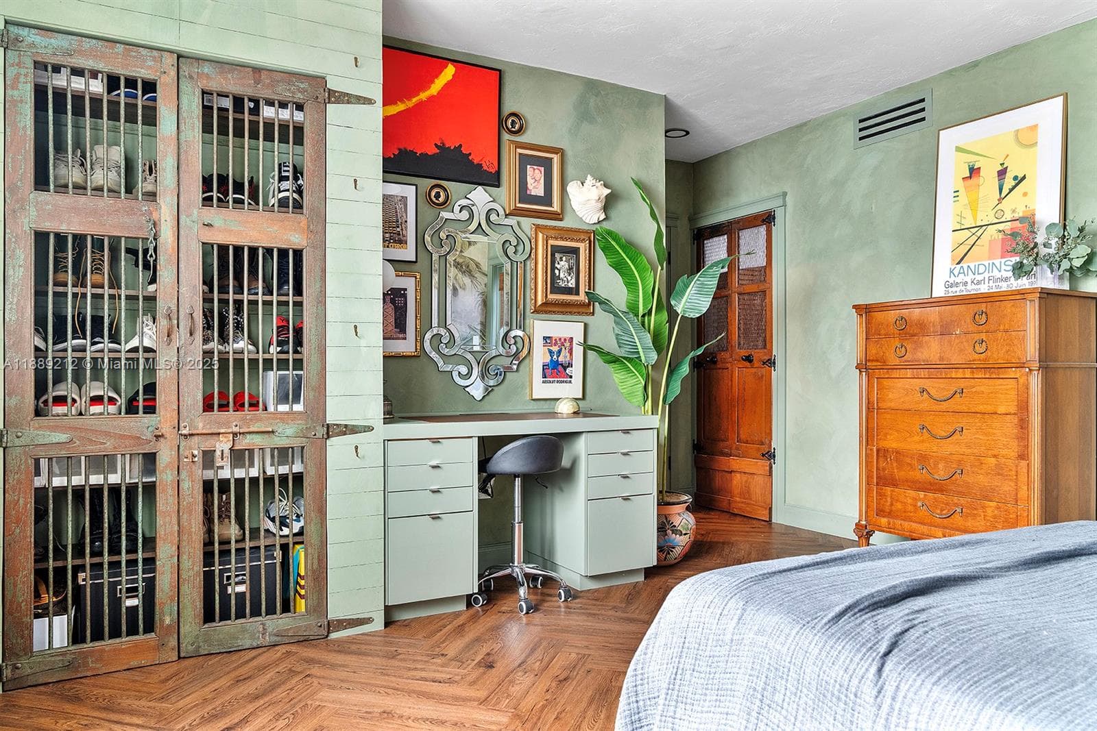 Pinetree Manor · #4 in Miami Beach - Photo 19