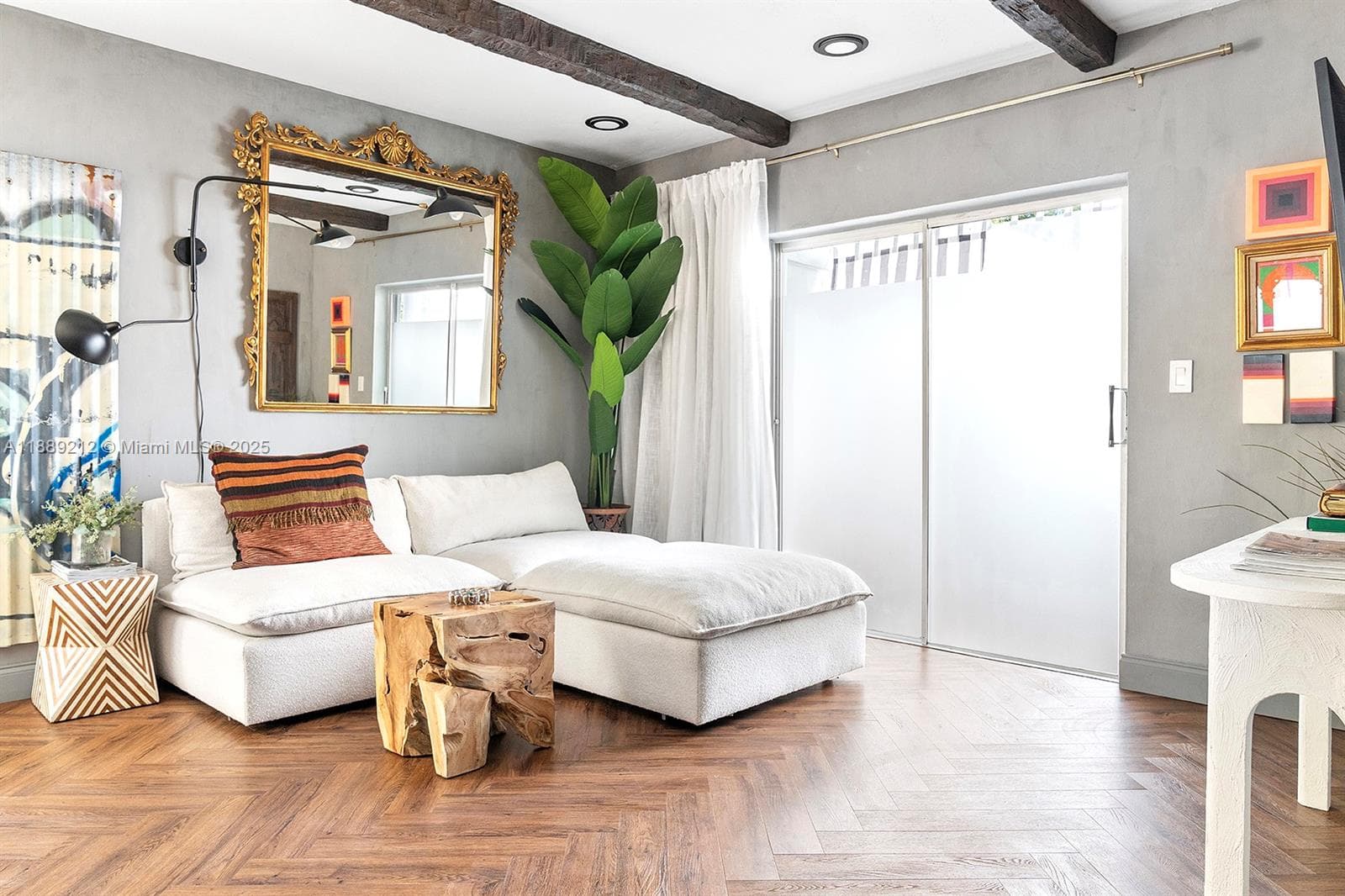 Pinetree Manor · #4 in Miami Beach - Photo 8