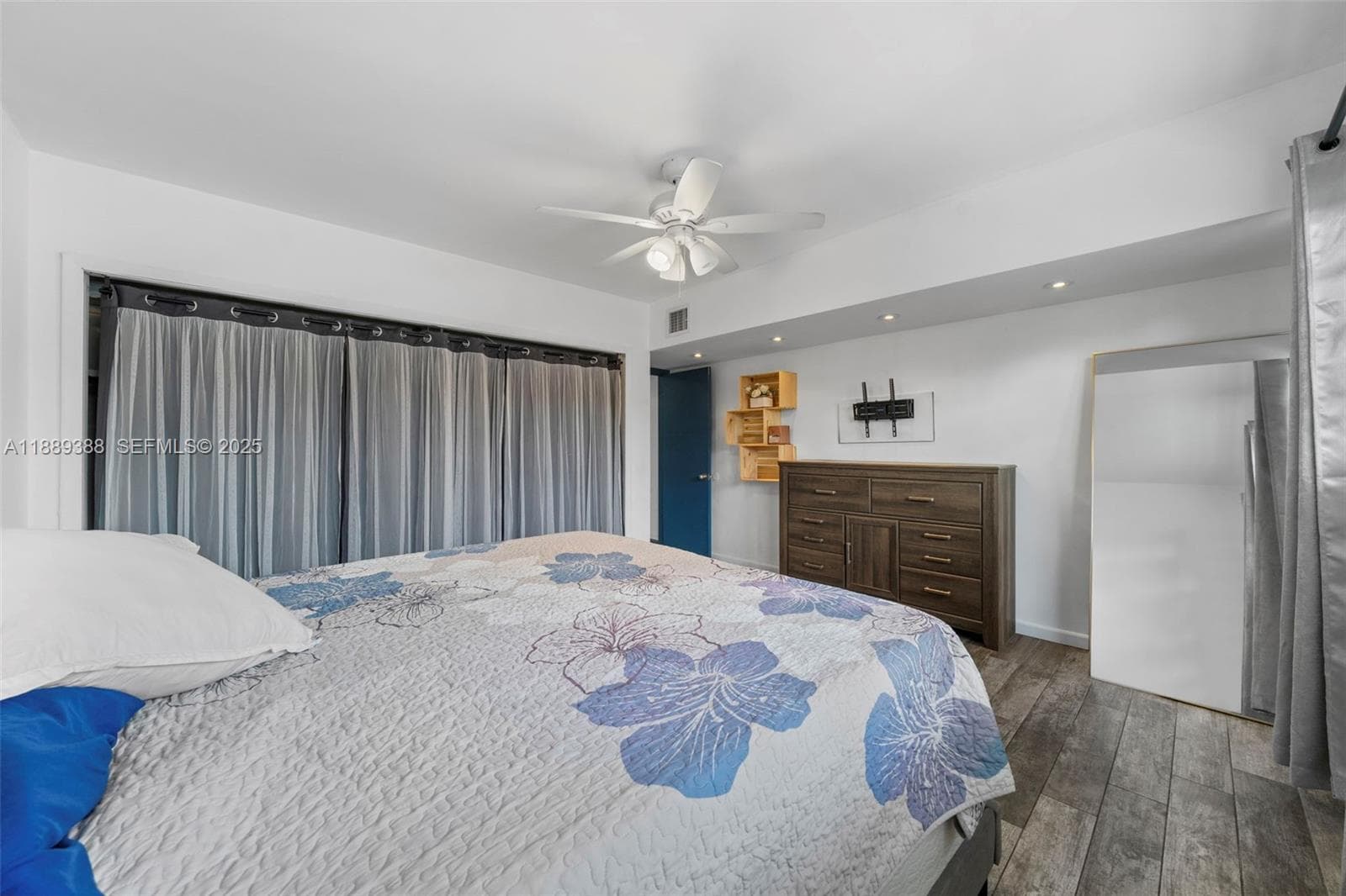 Pinetree Manor · #5 in Miami Beach - Photo 11