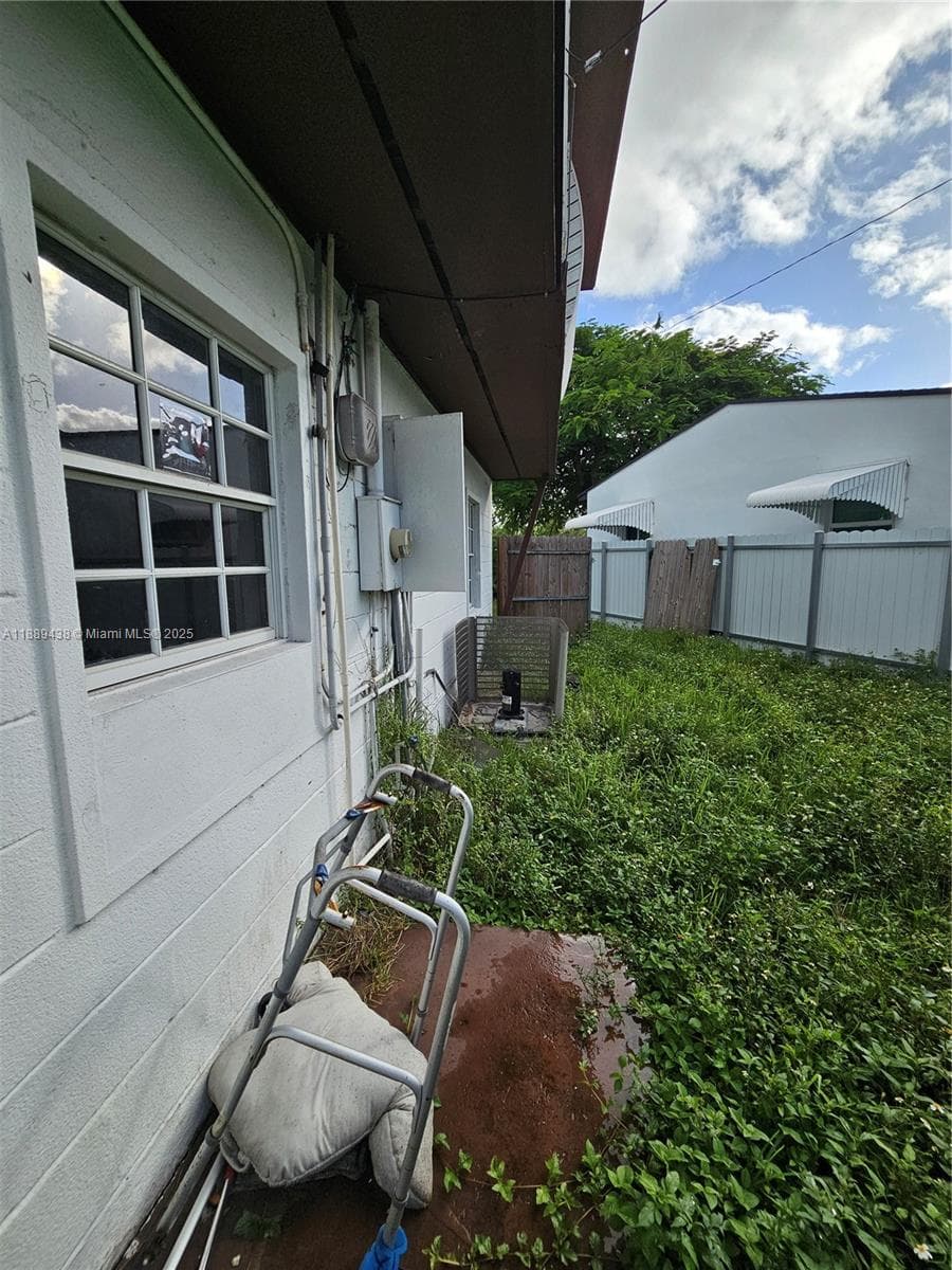 11500 N Miami Ave photo 20
