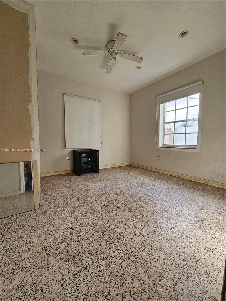 11500 N Miami Ave photo 9